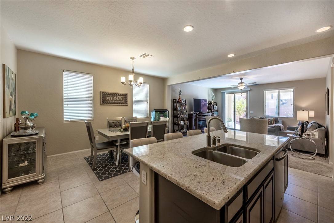 Las Vegas, NV 89166,10615 College Hill AVE