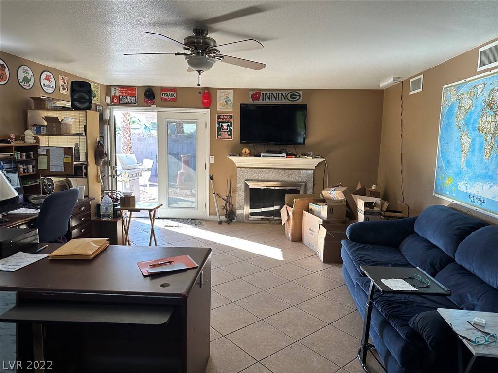 Las Vegas, NV 89147,6929 Montcliff AVE
