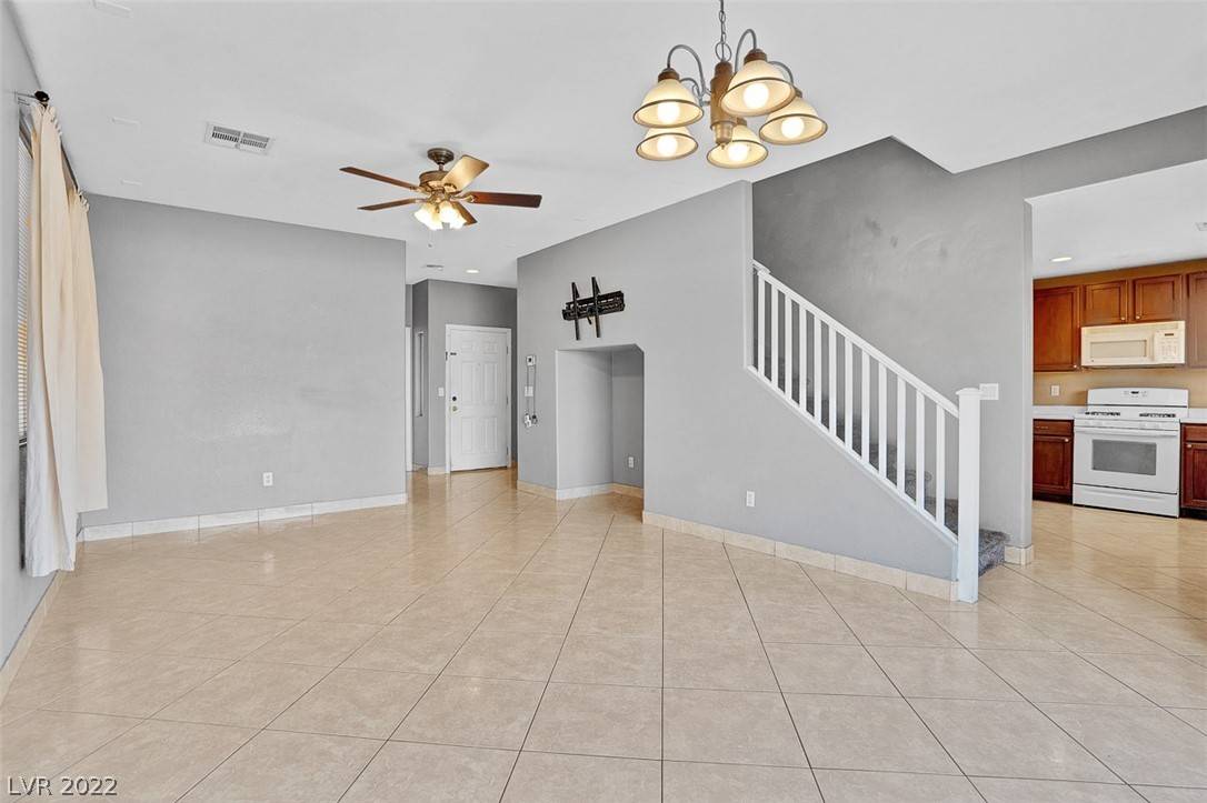 Las Vegas, NV 89122,6814 Silver Legacy DR
