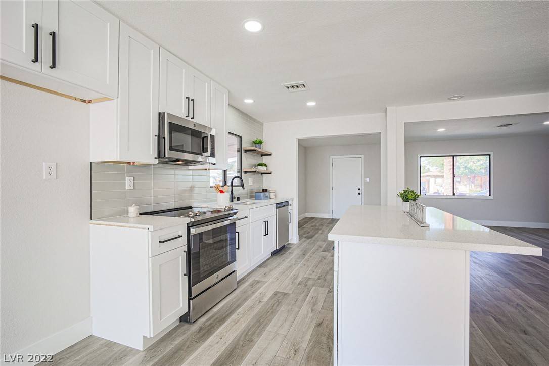 Las Vegas, NV 89104,1032 Howard DR