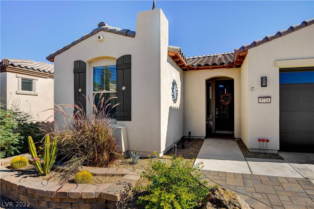 North Las Vegas, NV 89081,5724 Pinnacle Falls ST