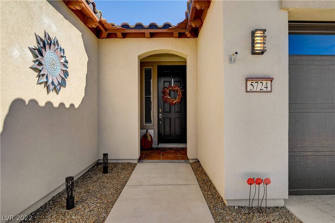 North Las Vegas, NV 89081,5724 Pinnacle Falls ST