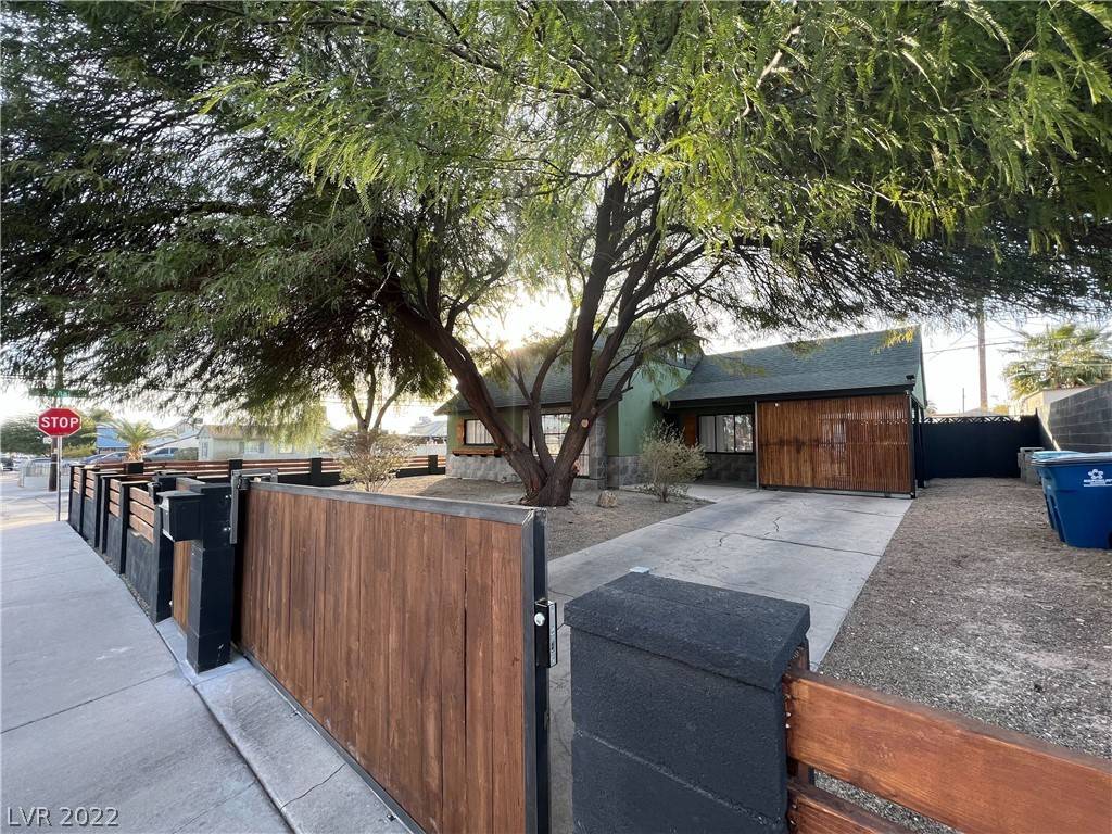 Las Vegas, NV 89104,1828 Howard AVE