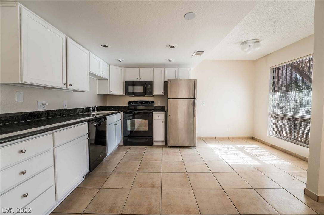 Las Vegas, NV 89115,4300 N Lamont ST #240