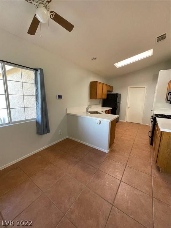 Henderson, NV 89015,1047 Blue Lantern DR
