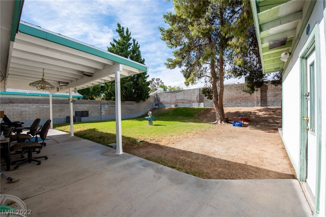 Las Vegas, NV 89145,108 S Cimarron RD