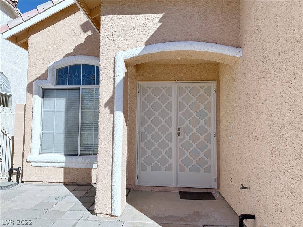 Las Vegas, NV 89117,8128 Dinsmore DR