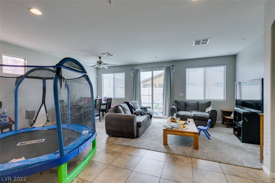 North Las Vegas, NV 89081,5633 Easter Island PL