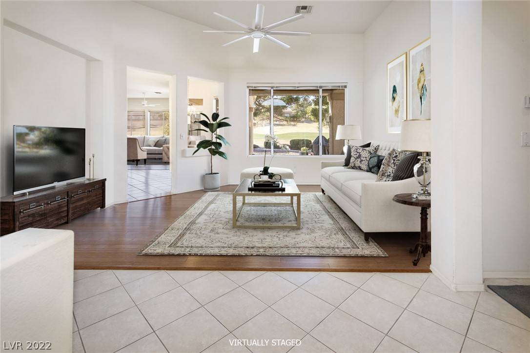 Las Vegas, NV 89134,3033 Highland Falls DR