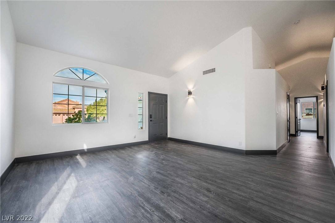 Henderson, NV 89002,212 Red Coral DR