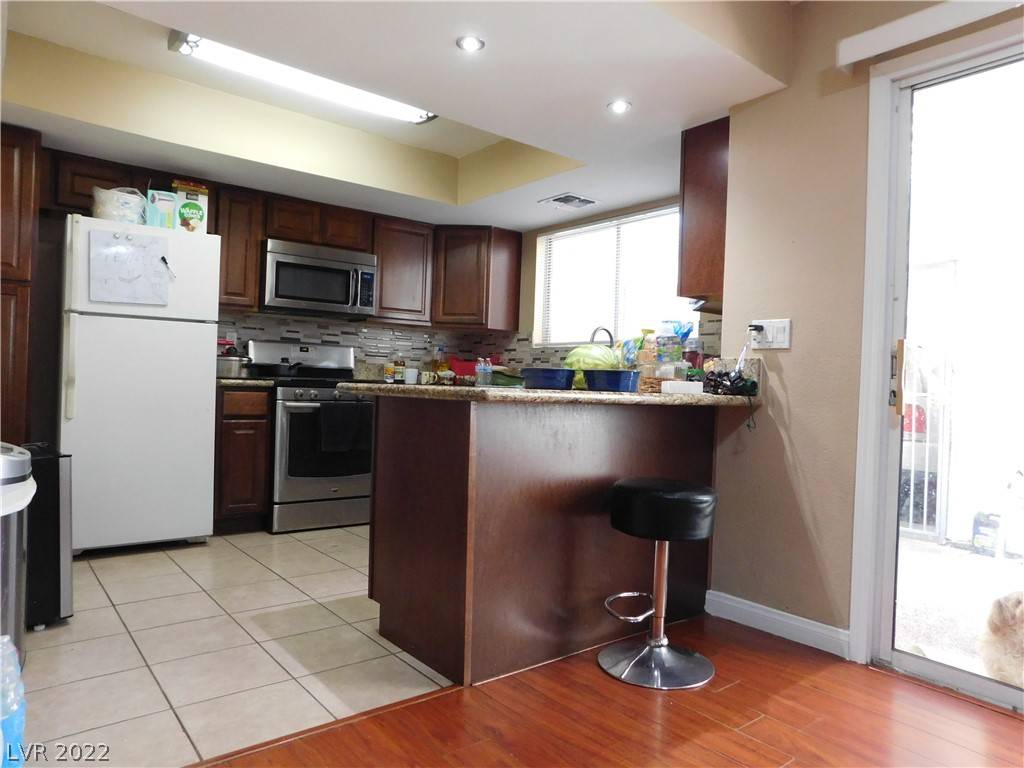 Las Vegas, NV 89120,5383 Mountain Vista ST #13