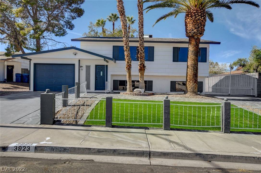 Las Vegas, NV 89121,3923 Syracuse DR