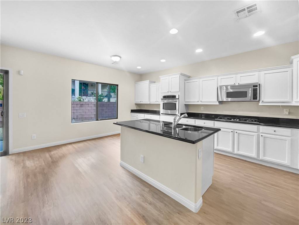 Henderson, NV 89002,78 Pangloss ST
