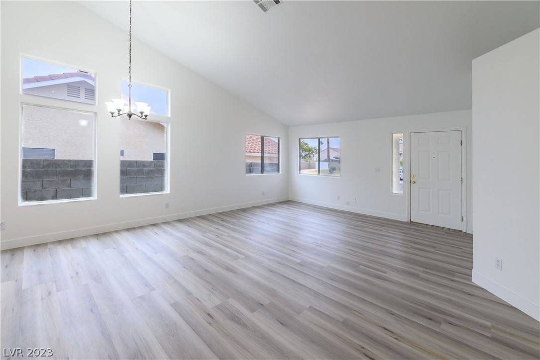 Henderson, NV 89002,138 Park Ridge LN