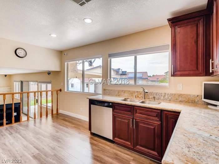 Las Vegas, NV 89117,8937 Napoli DR