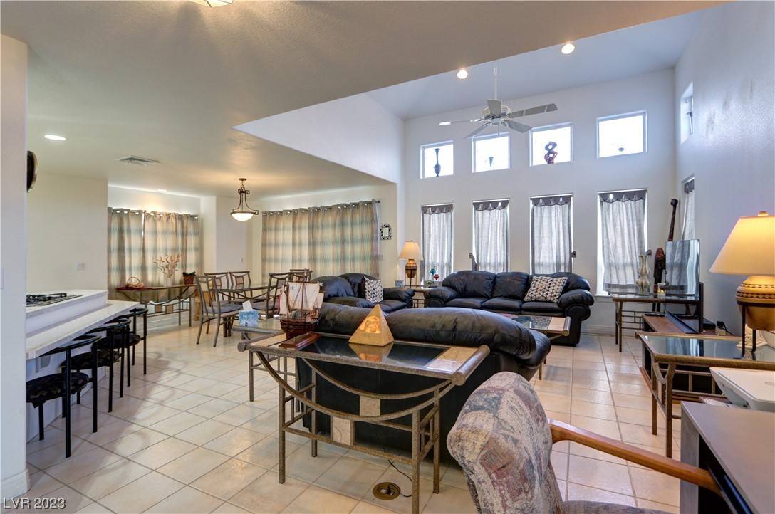Henderson, NV 89015,324 Jena ST