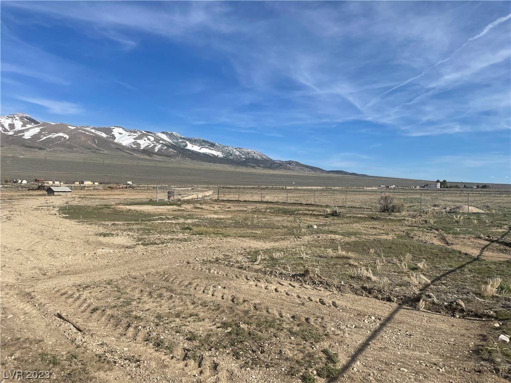 Ely, NV 89301,010-330-32