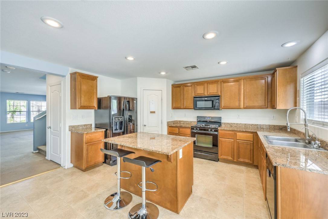 North Las Vegas, NV 89081,5309 Hollyridge ST