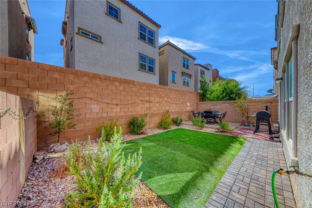 Henderson, NV 89011,350 Ambitious ST