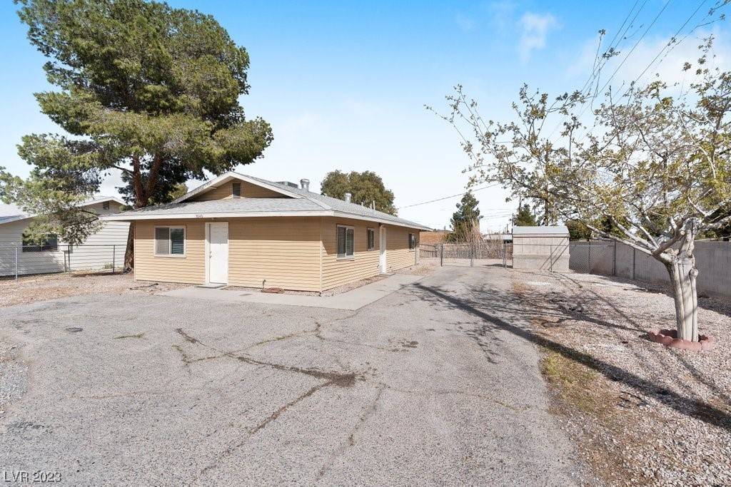 Las Vegas, NV 89121,3040 Mountain Vista ST