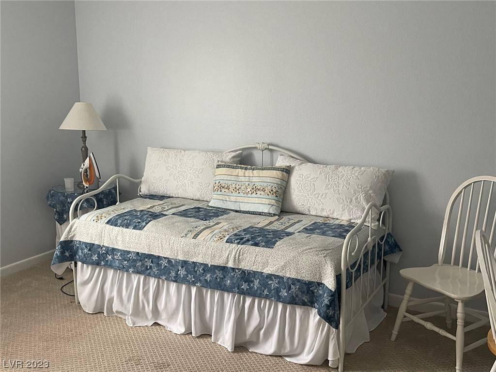 Las Vegas, NV 89120,5238 Somerset DR