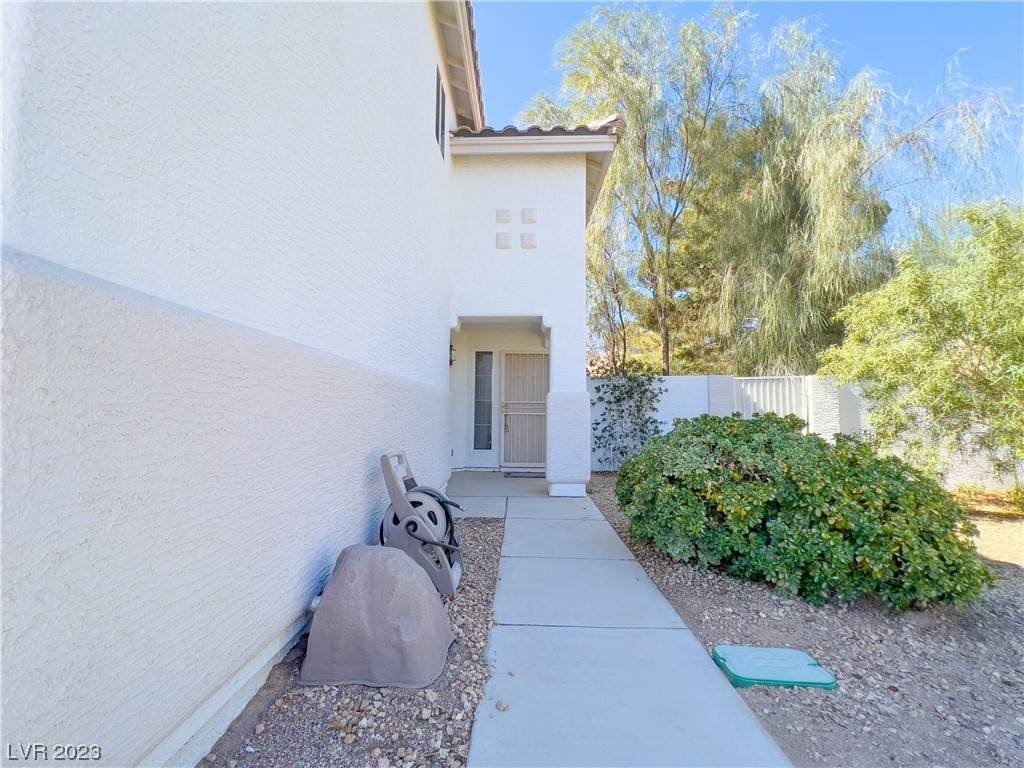 Henderson, NV 89002,1929 Longmeadow ST