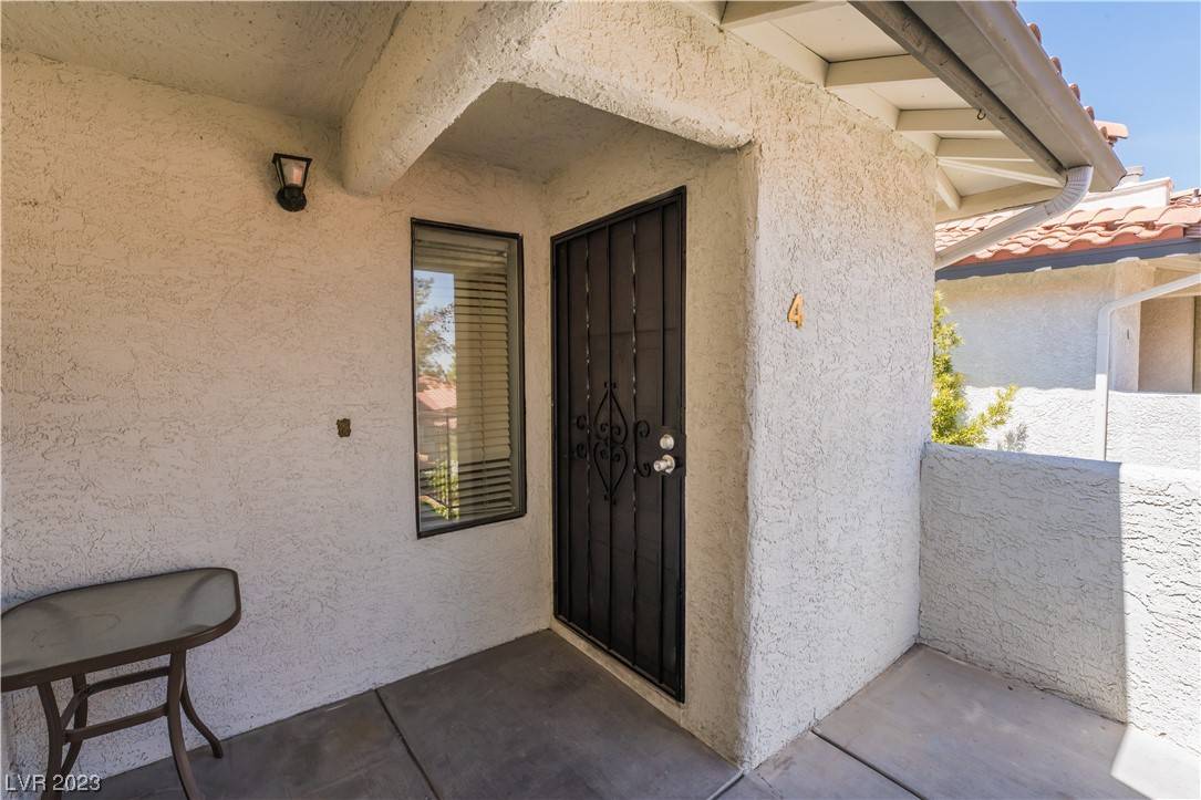 Las Vegas, NV 89146,6747 W Charleston BLVD #4