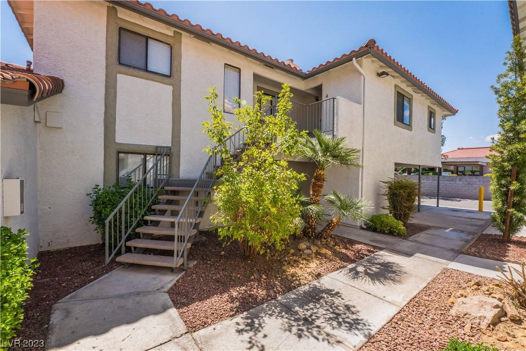Las Vegas, NV 89146,6747 W Charleston BLVD #4