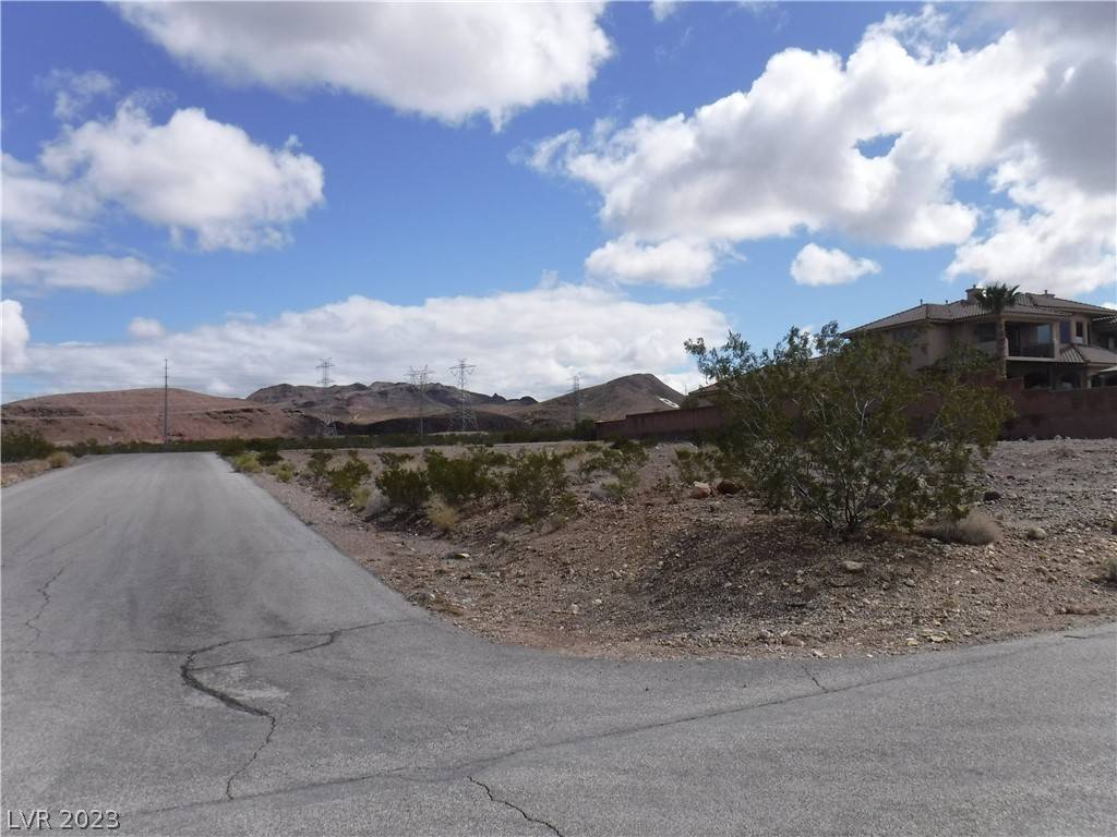 Henderson, NV 89015,Milan