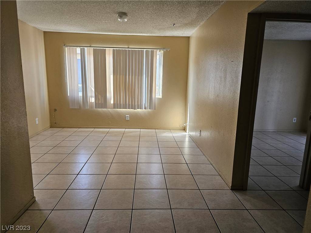 Las Vegas, NV 89108,5313 W Cheyenne AVE