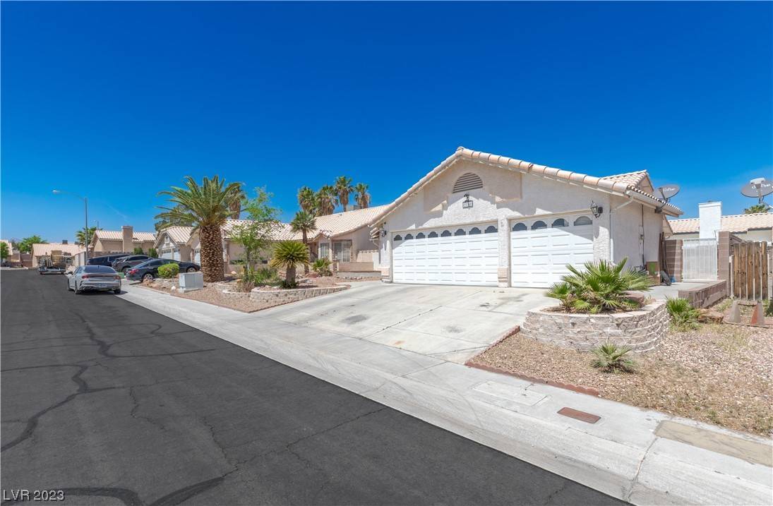 North Las Vegas, NV 89032,2208 Jardine AVE