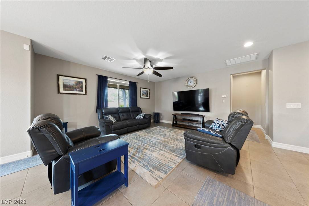 Las Vegas, NV 89130,5601 Mackenzie Park CT