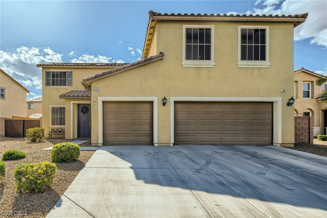 North Las Vegas, NV 89084,6633 Cliff Shore CT