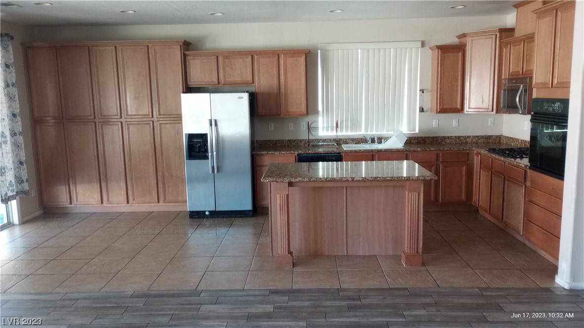 Henderson, NV 89002,976 Buffalo River AVE