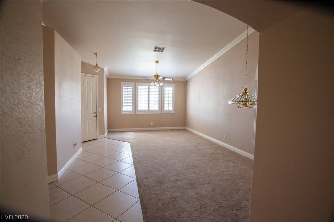 Henderson, NV 89052,2588 Grizzly Park CT