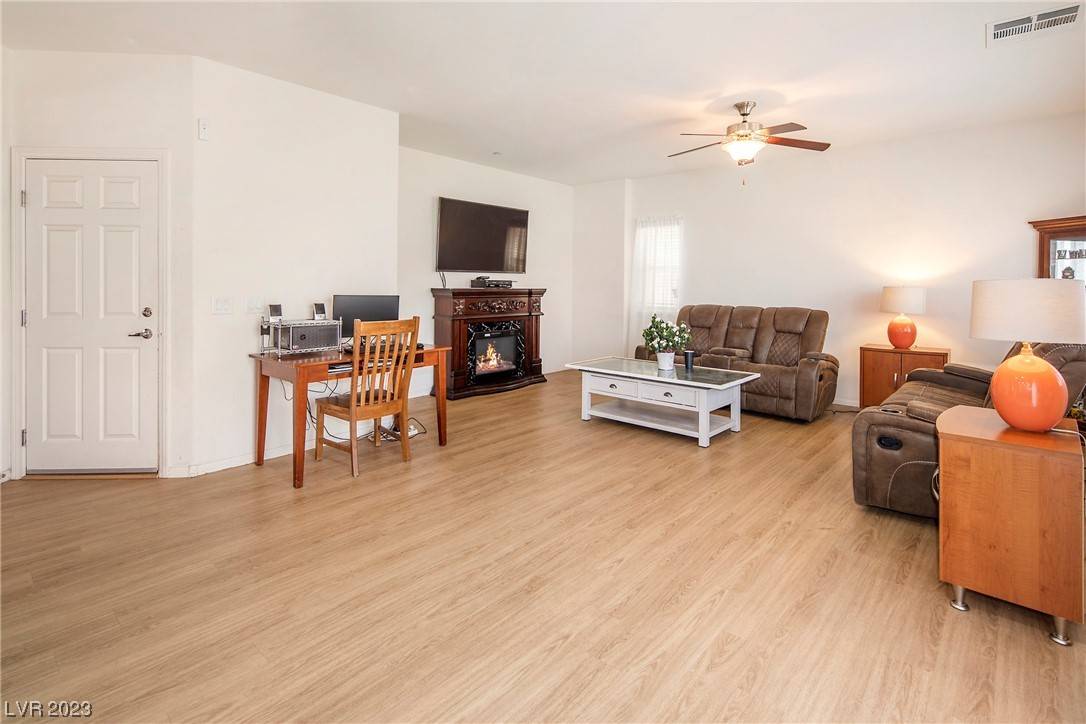 Henderson, NV 89014,377 Taylor Springs ST