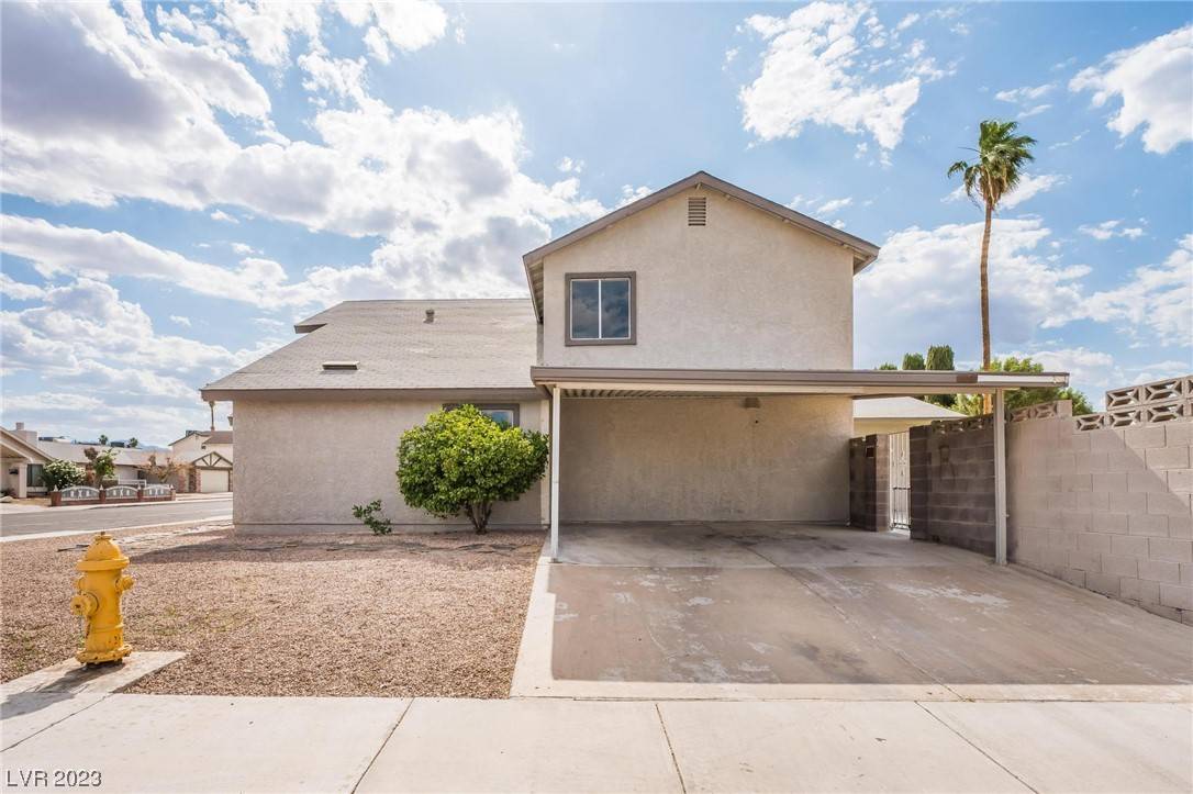 Las Vegas, NV 89103,6348 Mockingbird LN