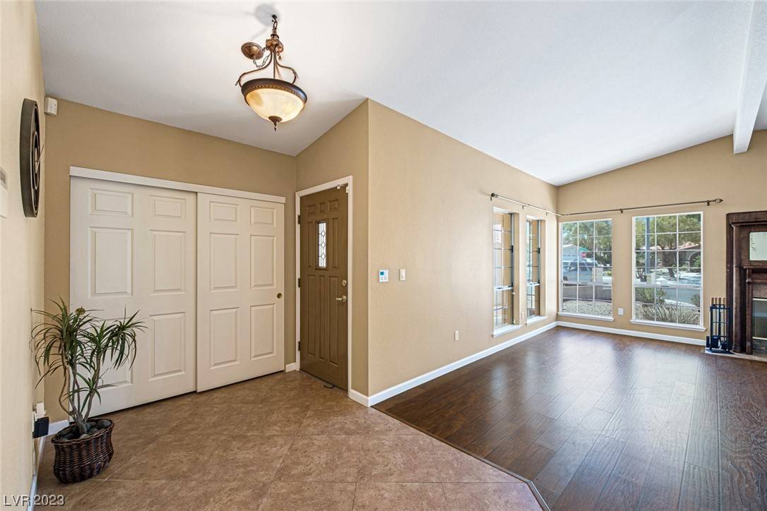 Las Vegas, NV 89129,3804 Bessemer CT