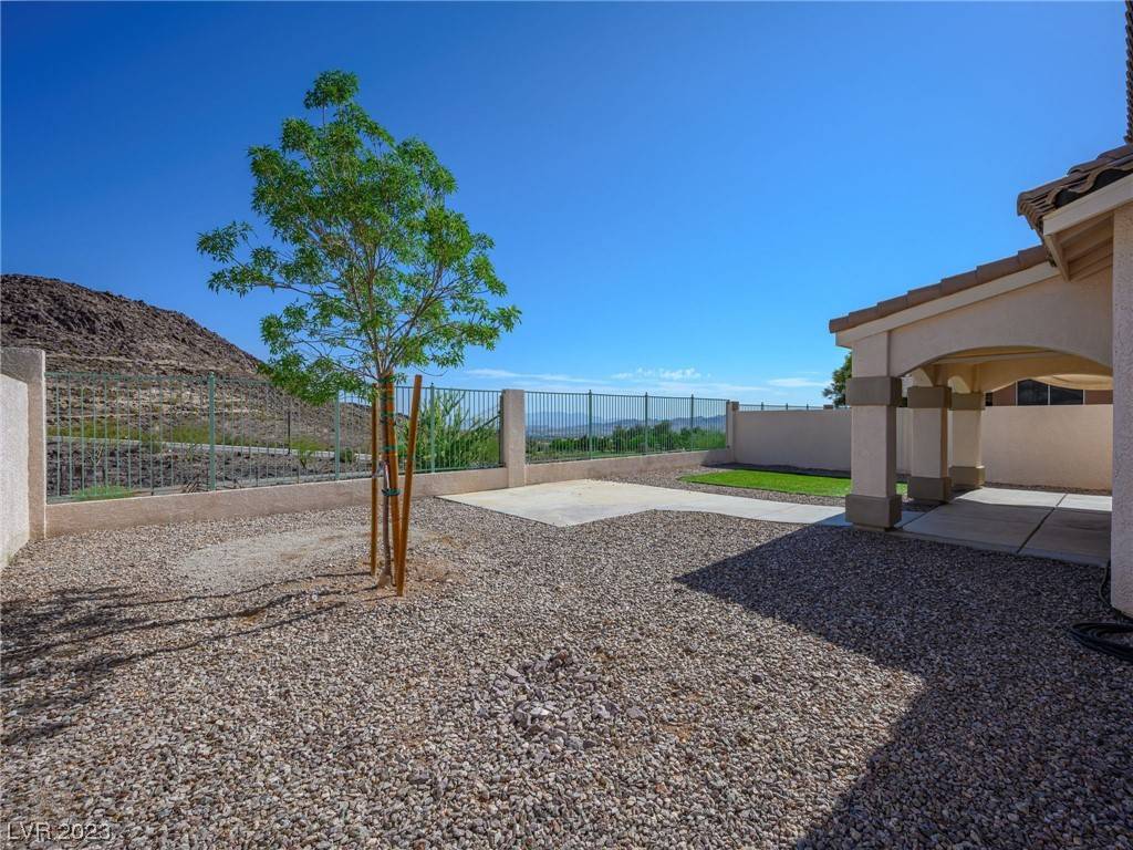 Henderson, NV 89002,92 Saint Johns Wood AVE