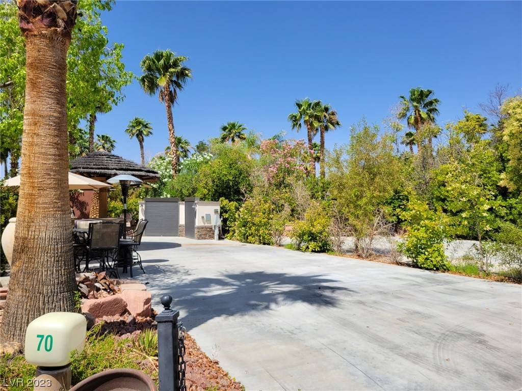 Las Vegas, NV 89139,8175 Arville ST #70