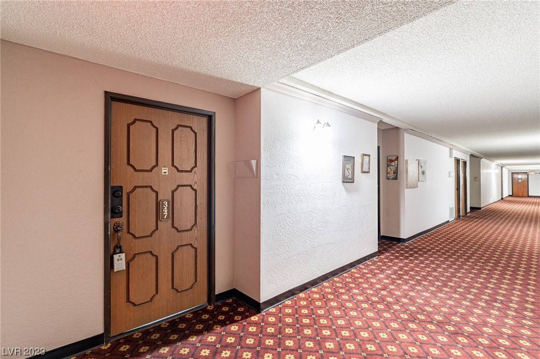 Las Vegas, NV 89169,750 S Royal Crest CIR #347