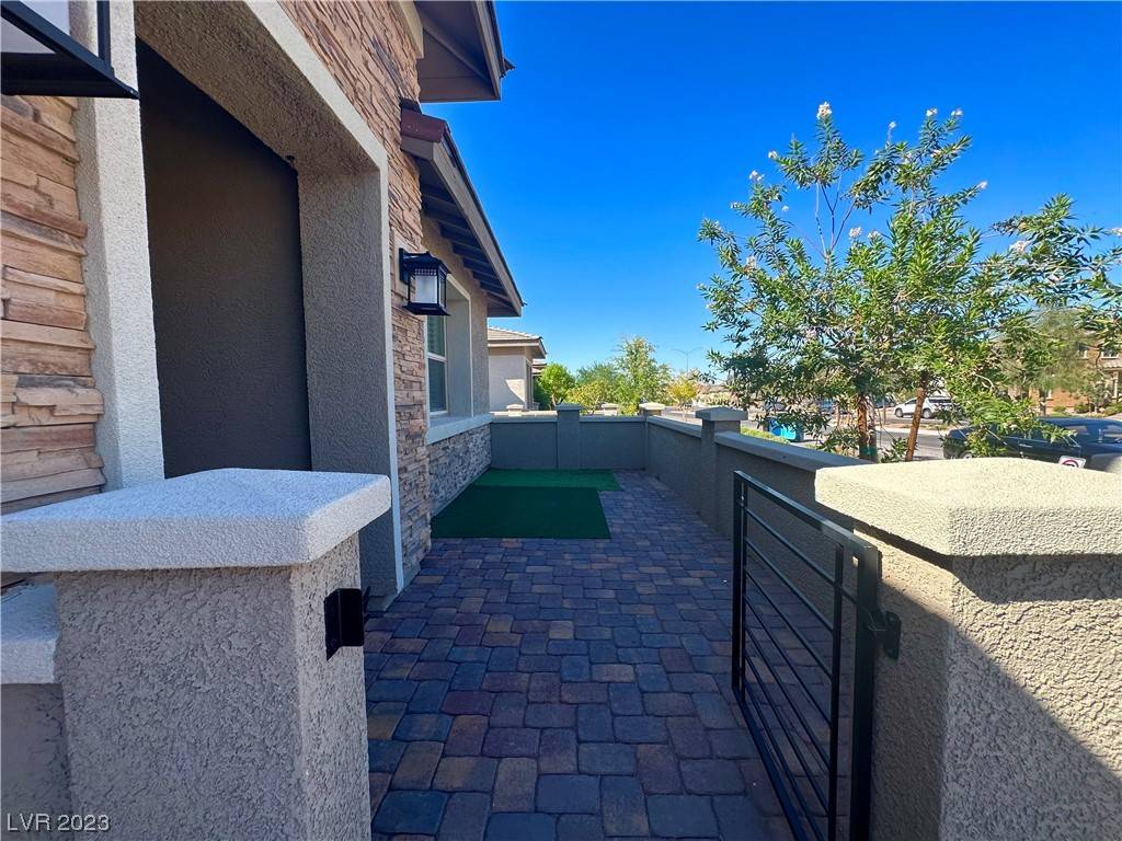 Henderson, NV 89011,621 Cadence Vista DR
