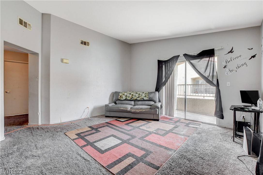 North Las Vegas, NV 89032,1881 W Alexander RD #2070