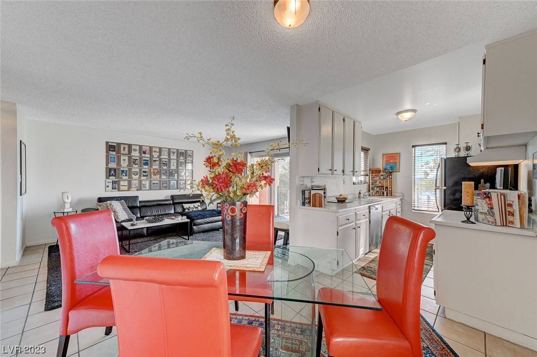 Boulder City, NV 89005,870 Avenue B #208