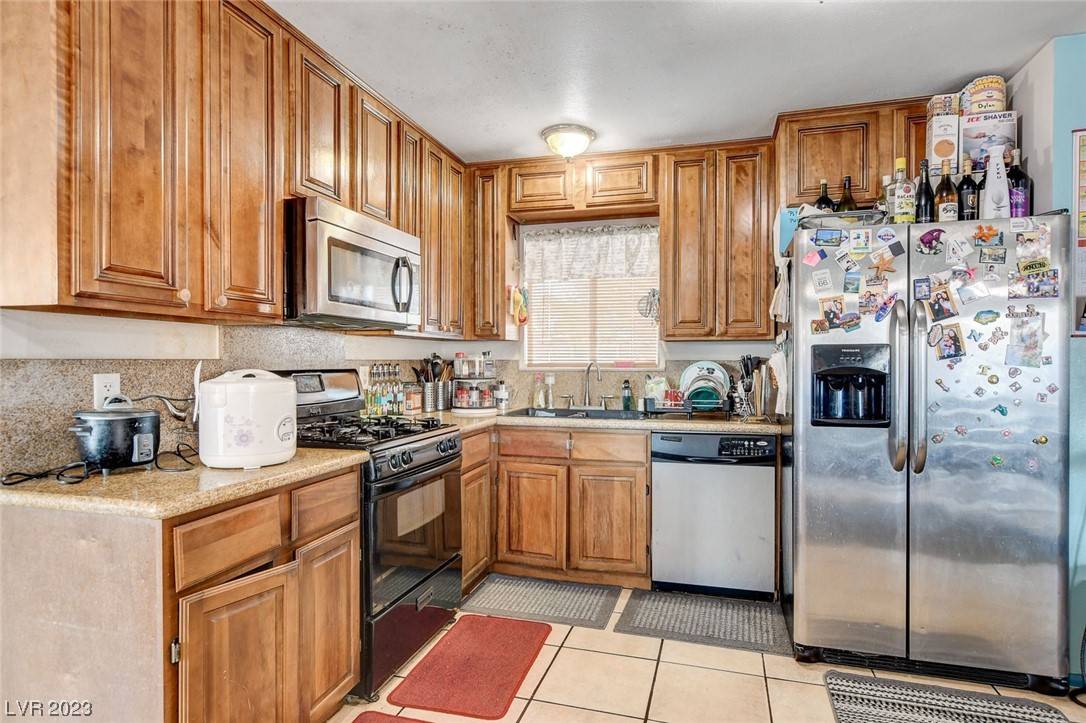 Las Vegas, NV 89121,3917 Acapulco AVE