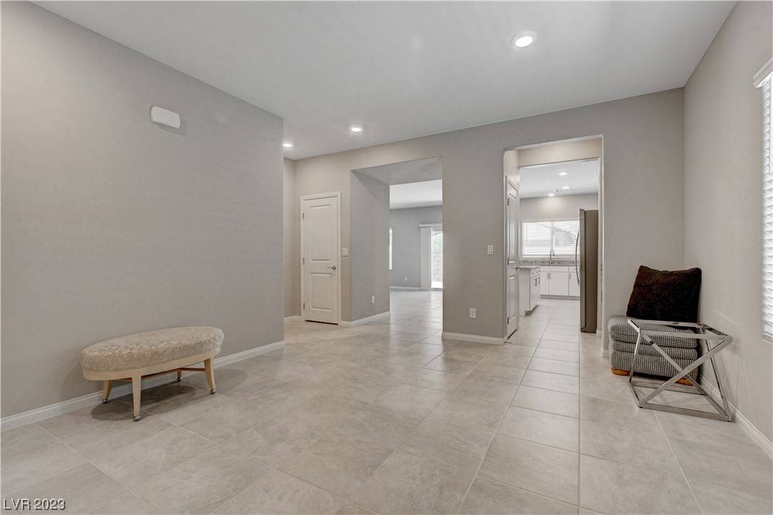 Las Vegas, NV 89113,7542 W Diablo DR