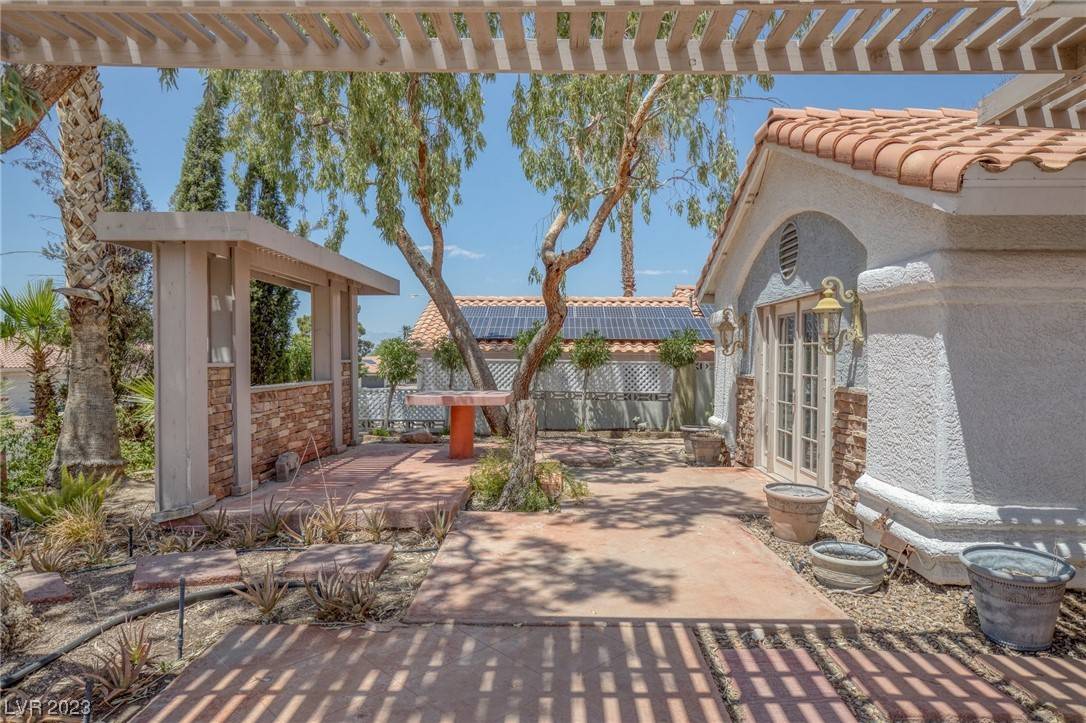 Las Vegas, NV 89156,6570 Monterey Vista CT