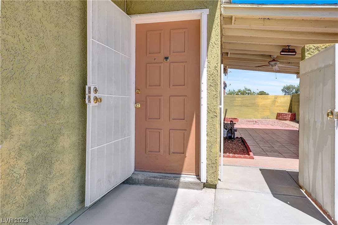 Las Vegas, NV 89147,4472 Pineaire ST