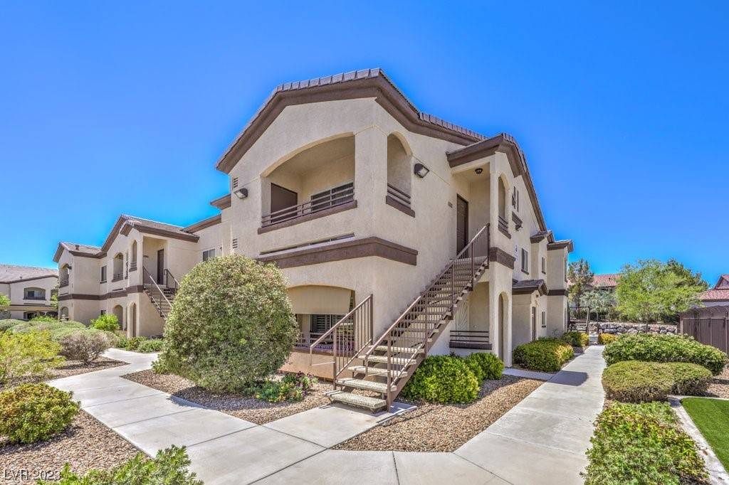Henderson, NV 89052,2291 W Horizon Ridge Pkwy #2209