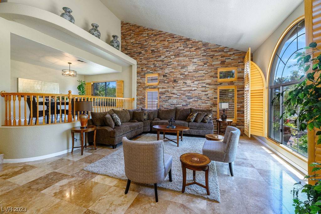 Las Vegas, NV 89129,8274 Granite Mountain LN